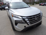 Used 2024 Nissan Rogue SV image 2