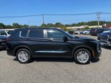 Used 2022 Mitsubishi Outlander ES image 2