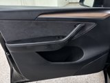Used 2025 Tesla Model Y Performance image 3