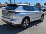 New 2025 Mitsubishi Outlander SE image 4