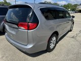 Used 2017 Chrysler Pacifica Touring-L image 2