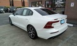 Used 2020 Volvo S60 T5 Momentum image 2