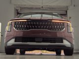 Used 2025 Kia Carnival image 3