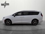 New 2025 Chrysler Pacifica Pinnacle image 4