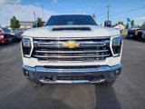 Used 2024 Chevrolet Silverado 2500 LTZ image 2
