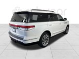 Used 2023 Lincoln Navigator Reserve image 5