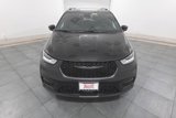 New 2025 Chrysler Pacifica Limited image 3