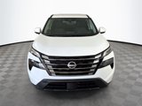 Used 2025 Nissan Rogue SV image 2