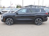 New 2025 Mitsubishi Outlander SE image 4