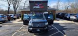 Used 2017 Lincoln Navigator Select image 3