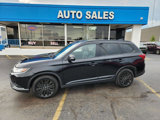 Used 2020 Mitsubishi Outlander SE image 2