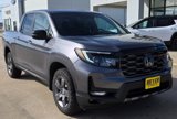 Used 2025 Honda Ridgeline TrailSport image 2