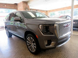 Used 2021 GMC Yukon XL Denali w/ Denali Premium Package image 3