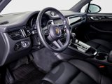 Used 2024 Porsche Macan image 4