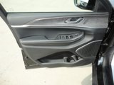 Used 2022 Jeep Grand Cherokee Limited image 3