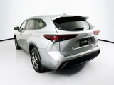 Used 2024 Toyota Highlander XLE image 5