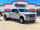 Used 2021 Ford F450 Platinum w/ FX4 Off-Road Package image 3