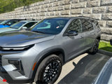 Used 2024 Chevrolet Traverse Z71 image 2
