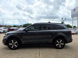 Used 2023 Kia Sorento S w/ Panoramic Sunroof Package image 4