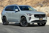 New 2025 Volvo XC90 T8 Plus image 2