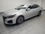 Used 2023 Nissan Altima 2.5 SV image 2