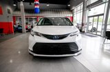 Used 2022 Toyota Sienna XLE image 2