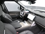 Used 2025 Land Rover Range Rover SV image 3