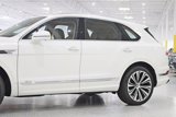 Used 2024 Bentley Bentayga image 3