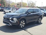 New 2025 Mitsubishi Outlander AWD image 3