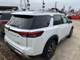 New 2025 Nissan Pathfinder Platinum image 3