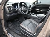 Used 2024 Nissan Pathfinder Platinum image 2