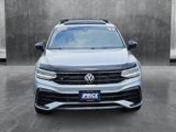 Used 2023 Volkswagen Tiguan SE R-Line image 2