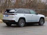 New 2025 Jeep Wagoneer Limited image 3
