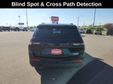 Used 2024 Jeep Grand Cherokee L Laredo image 5