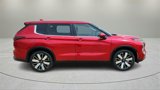 New 2025 Mitsubishi Outlander SE image 2