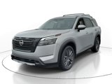 New 2025 Nissan Pathfinder SL w/ SL Premium Package image 2