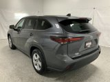 Used 2024 Toyota Highlander LE image 3