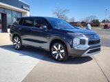 New 2025 Mitsubishi Outlander SE image 3