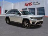 Used 2024 Jeep Grand Cherokee Limited image 3