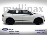 Used 2022 Volkswagen Tiguan SE R-Line image 2