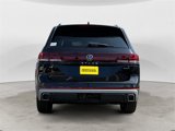 New 2025 Volkswagen Atlas Peak Edition SE image 4