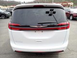 Certified 2025 Chrysler Pacifica Pinnacle w/ Trailer Tow Group image 4