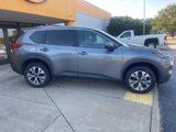 Used 2023 Nissan Rogue SV image 3