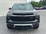 Used 2025 Chevrolet Traverse Z71 w/ Enhanced Driving Package image 3