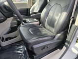 Used 2022 Chrysler Pacifica Touring-L image 4