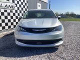 Used 2023 Chrysler Voyager LX image 4