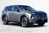 New 2025 Nissan Rogue SV image 2