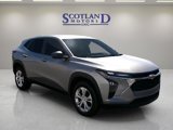 Used 2025 Chevrolet Trax LS w/ Driver Confidence Package image 4