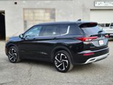 Used 2022 Mitsubishi Outlander SEL image 3