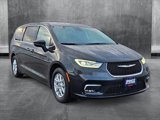 Used 2023 Chrysler Pacifica Touring-L image 3